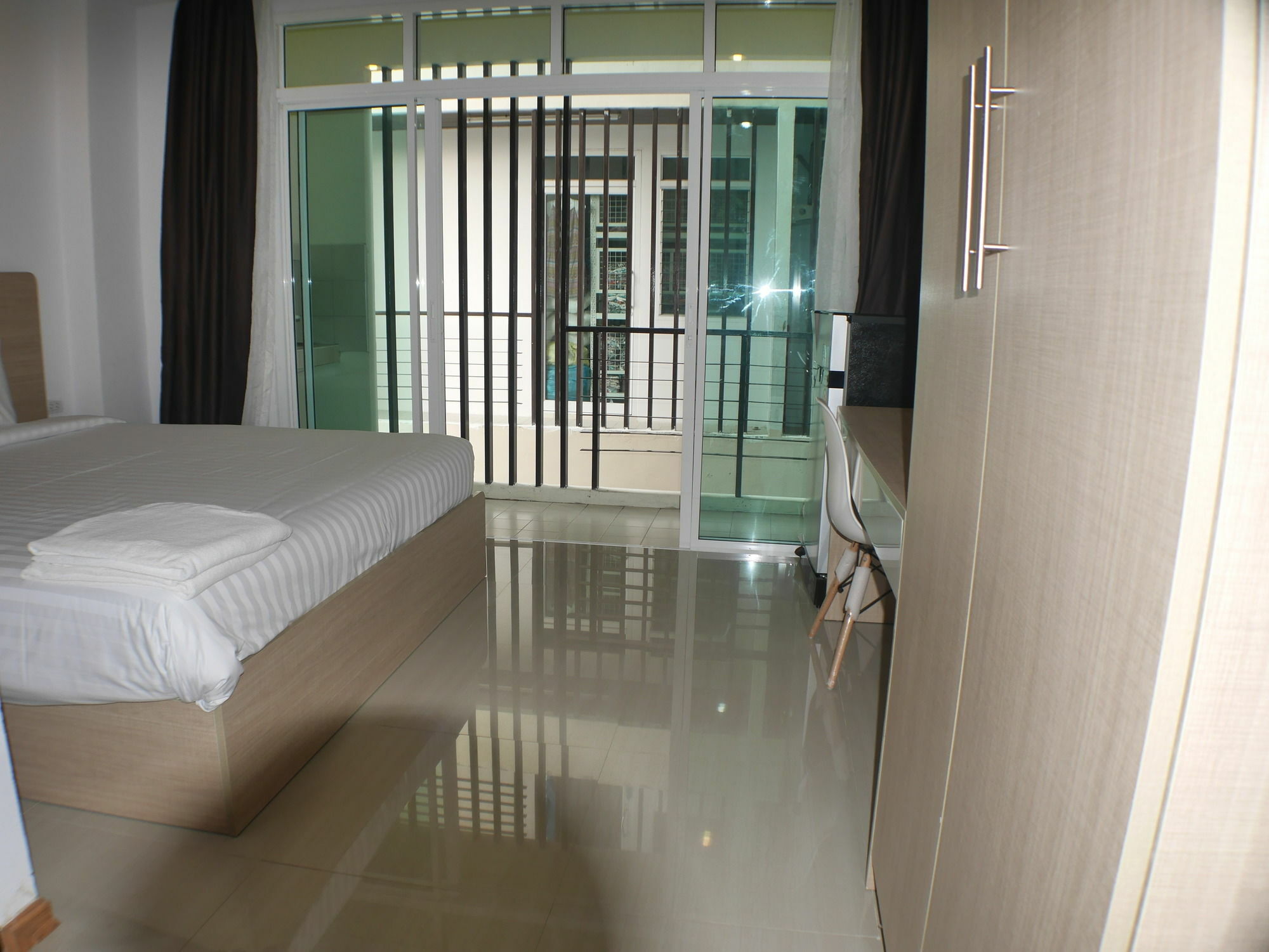 Darisa Apartment Service Patong Εξωτερικό φωτογραφία